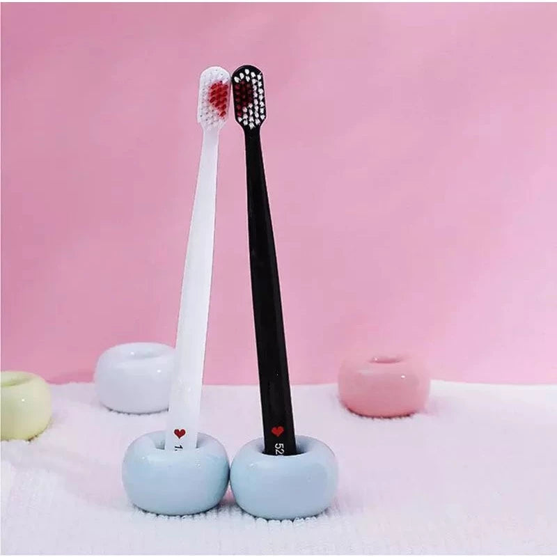 Escova de Dente Para Casal  Escova De Coração L'occitane  Escova de dente  Escova para Casal